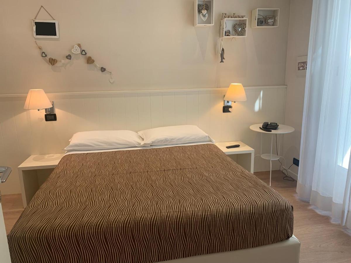 רימיני Residence Aida מראה חיצוני תמונה