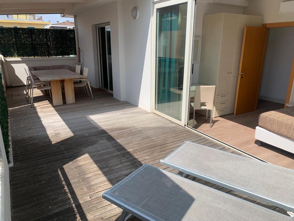 רימיני Residence Aida מראה חיצוני תמונה