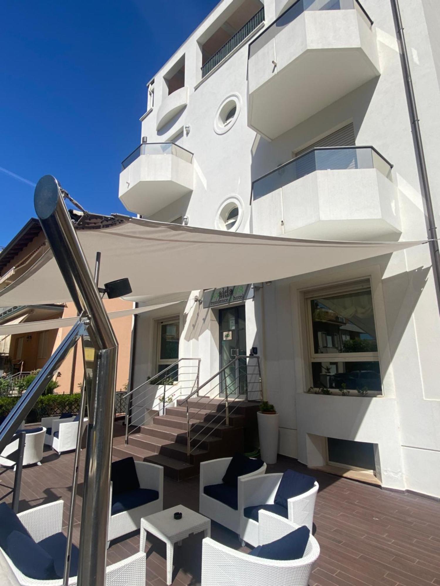 רימיני Residence Aida מראה חיצוני תמונה