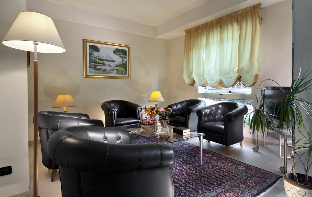 רימיני Residence Aida מראה חיצוני תמונה