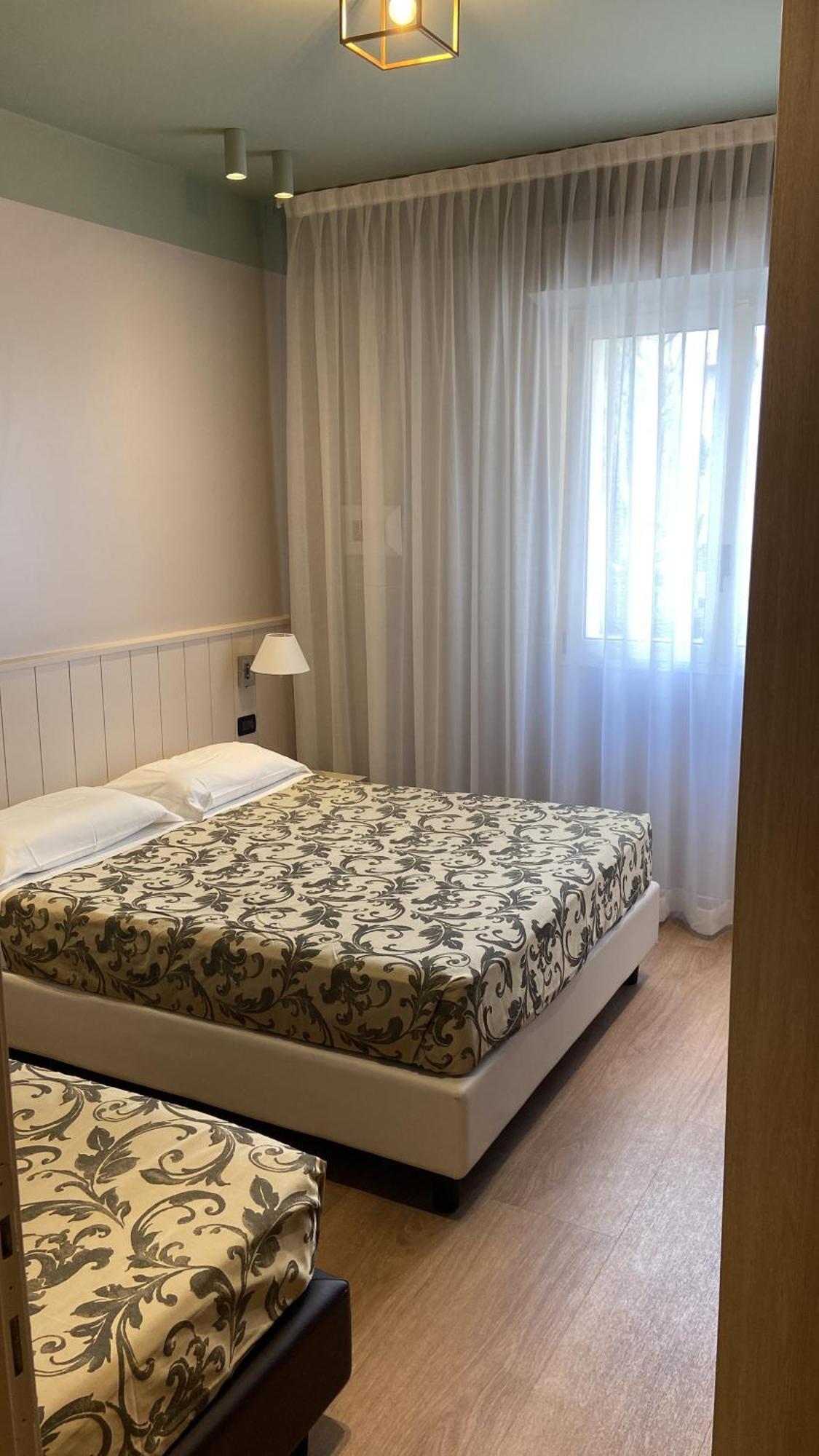 רימיני Residence Aida מראה חיצוני תמונה