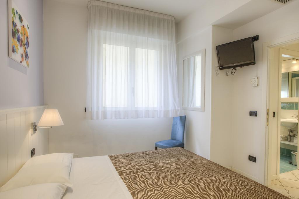 רימיני Residence Aida מראה חיצוני תמונה
