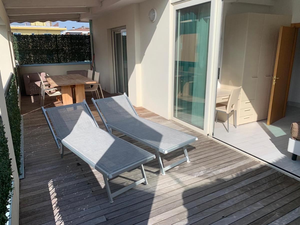 רימיני Residence Aida מראה חיצוני תמונה